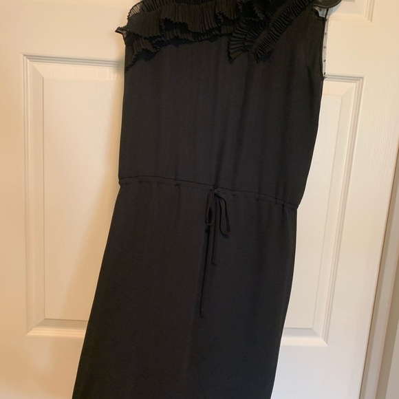 BCBG MaxAzria dress. - Picture 5 of 11